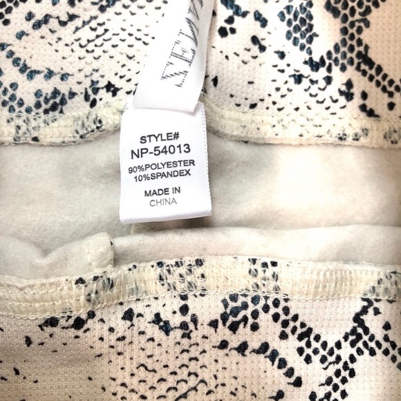 Snakeskin Print Fleece Lined Black Tan Zenana Leggings L/XL - Picture 8 of 9